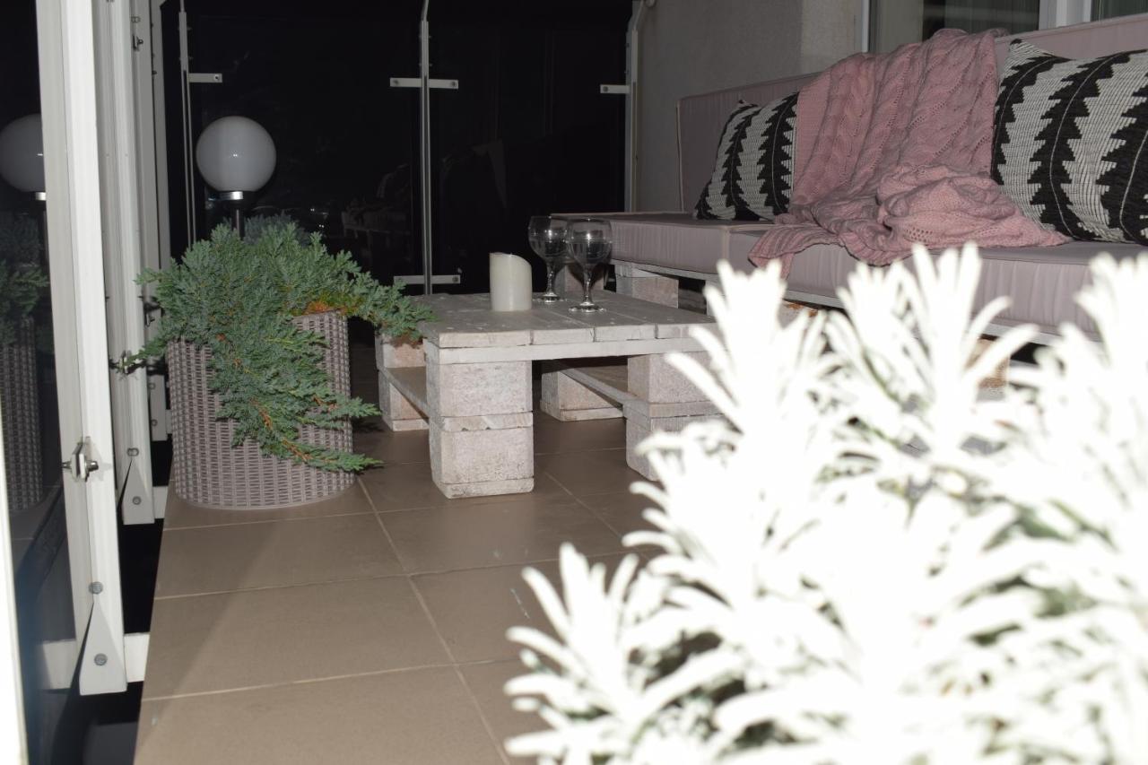 Sweet Residence Apartment อาราด ภายนอก รูปภาพ